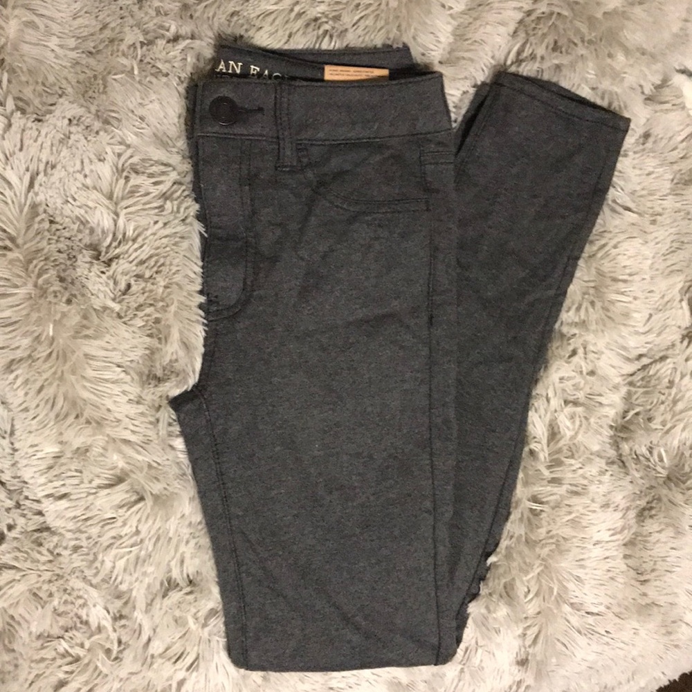 American eagle dark grey jeggins