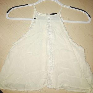 Halter neck line cropped tank top