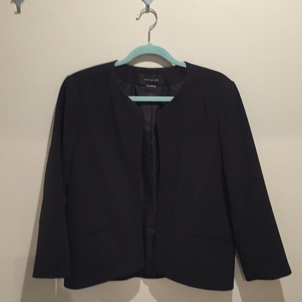 Ann Taylor Black 3/4 Sleeve Blazer