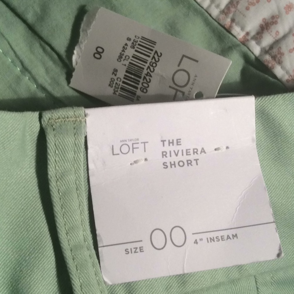 ANN TAYLOR LOFT 00 RIVIERA 4” INSEAM SHORT NWT - Picture 2 of 3