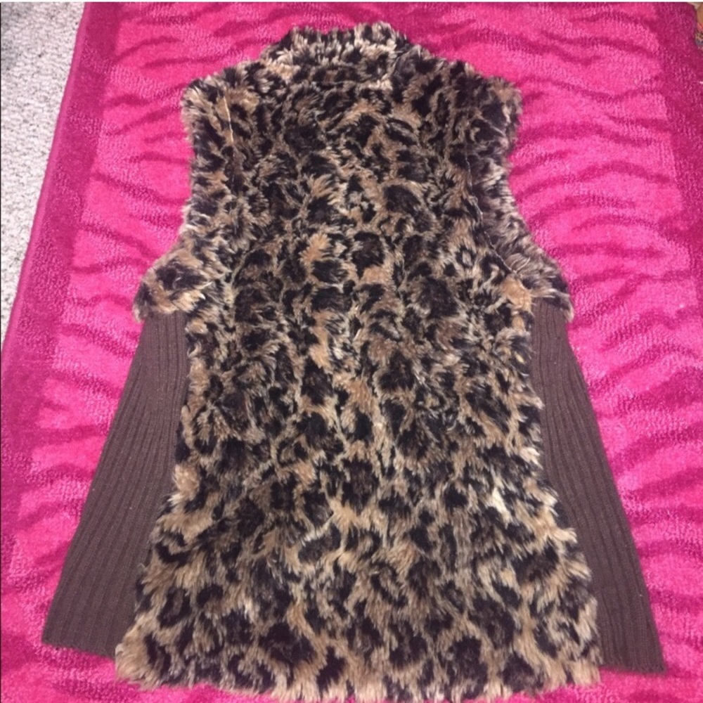 Reversible Fuzzy Cheetah Print Vest - image 3