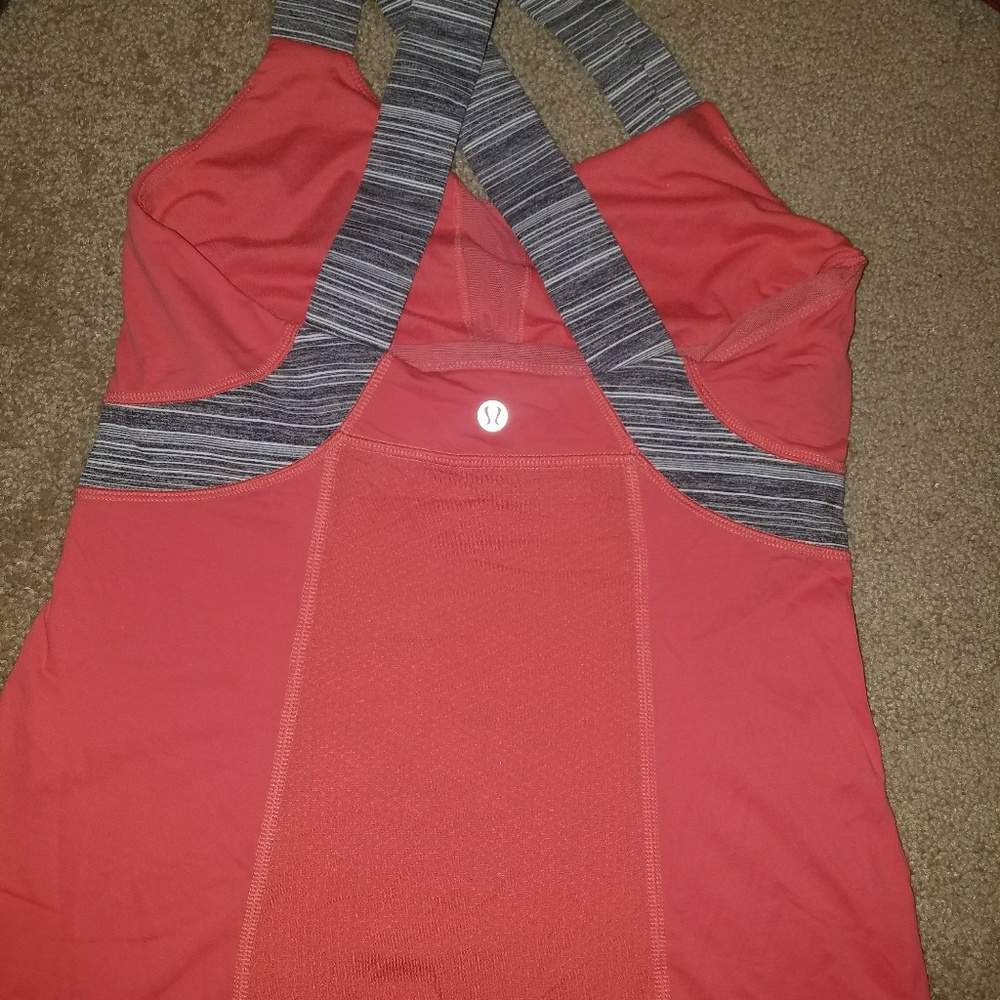 lululemon sports tank