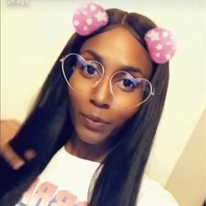 Meet your Posher, Alexia