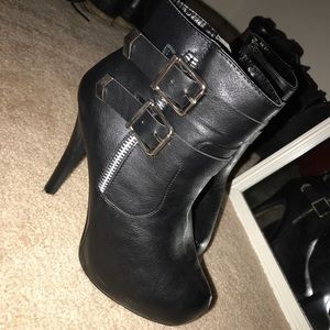 Black ankle booties