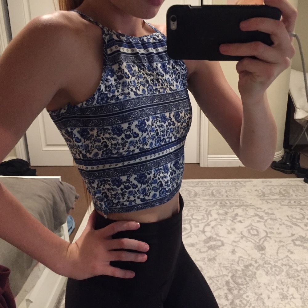 Brand new H&M floral crop top