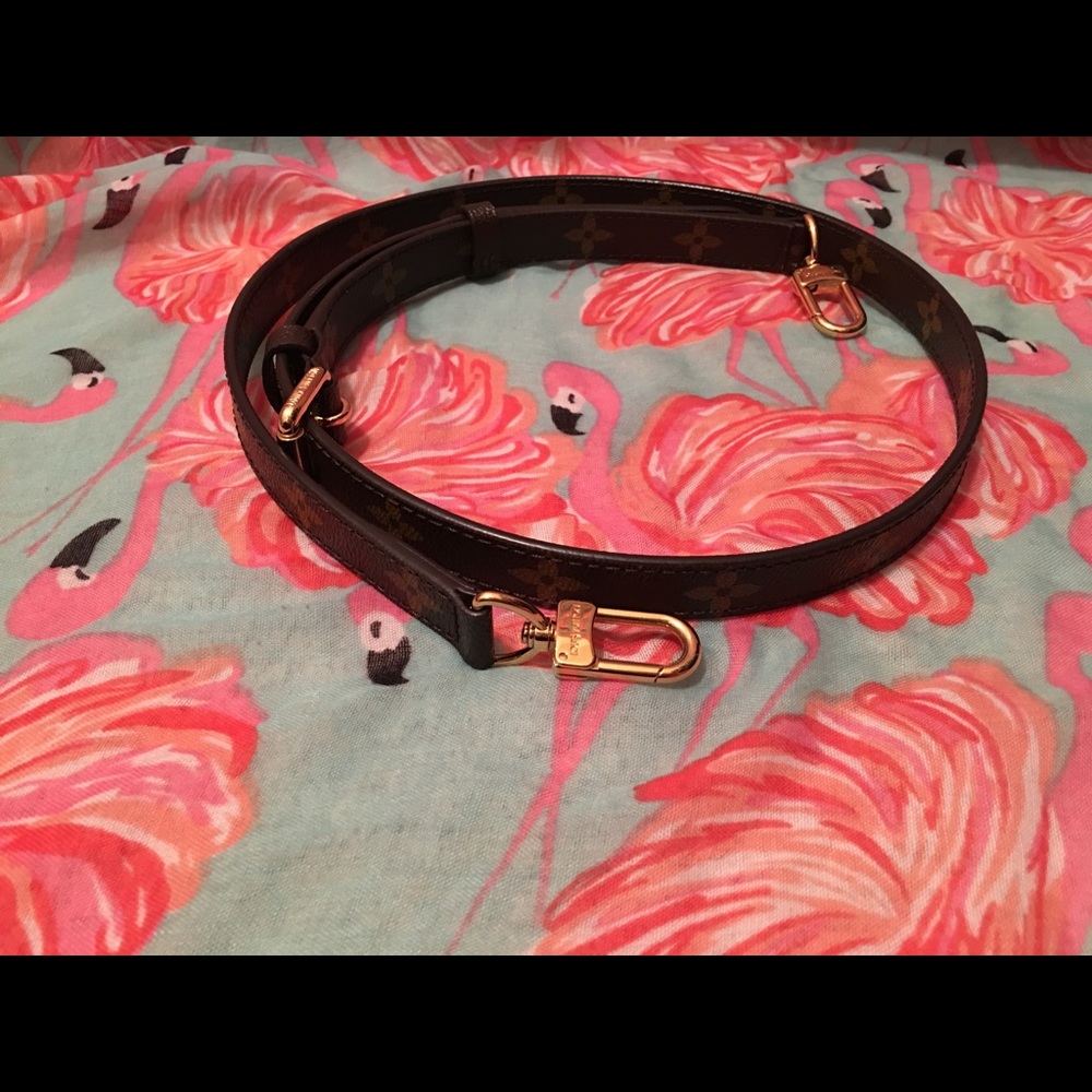Authentic Louis Vuitton Shoulder Strap (J60068)