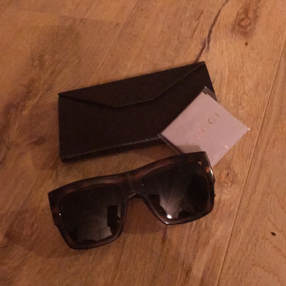 Gucci oversized Square sunglasses