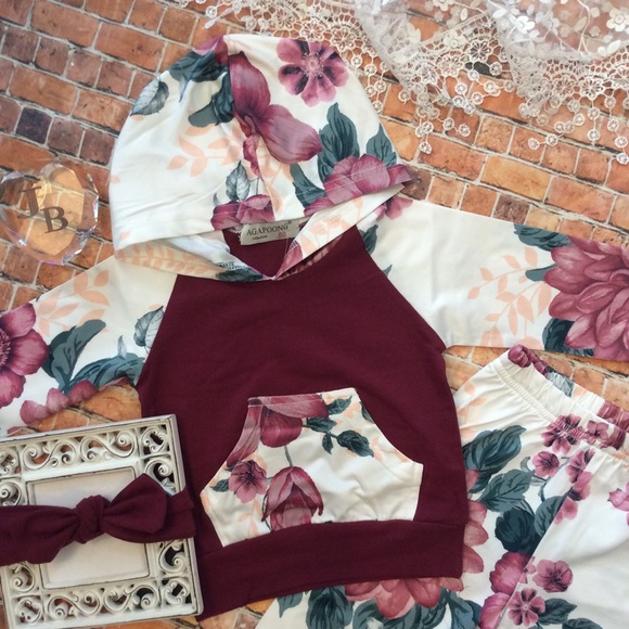 Baby Girl 3pc Red & Floral Tracksuit - Picture 4 of 4