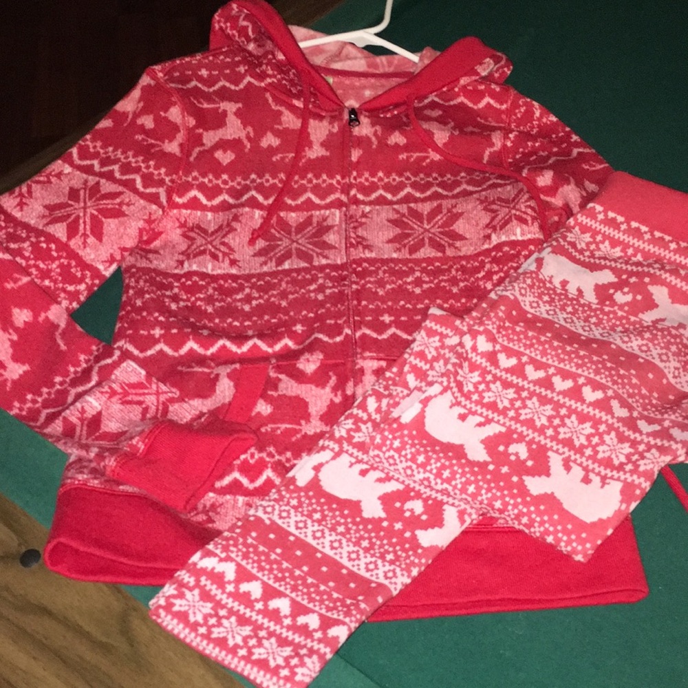 SUPER SUPER soft and comfy Christmas outfit.