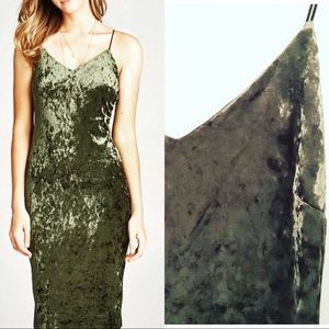 Velvet midi bodycon dress