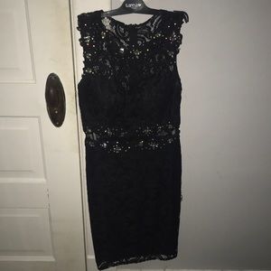 Short black cocktail dress / formal / homecoming