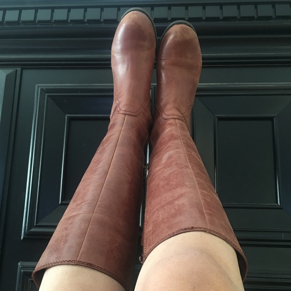Tall cognac BCBG Boots