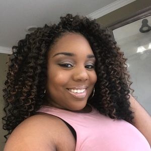 Meet your Posher, Kendra