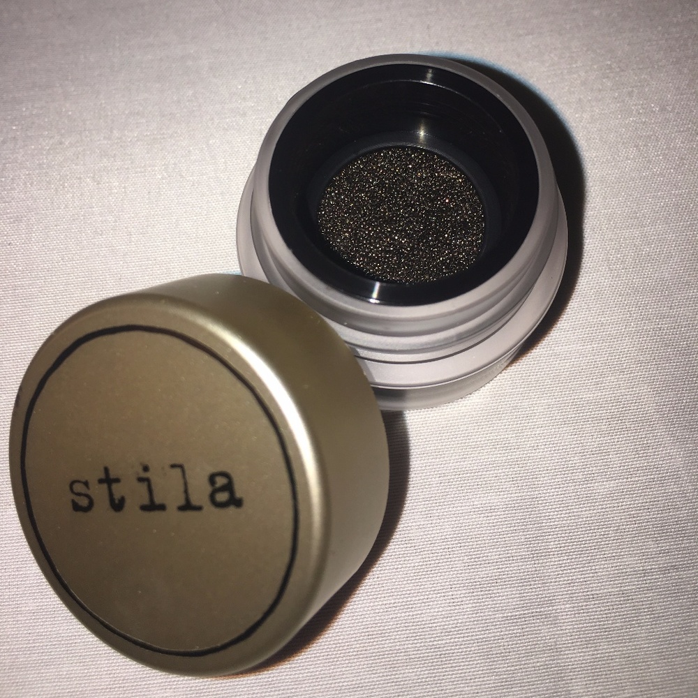 Stila Smokey QuartZ