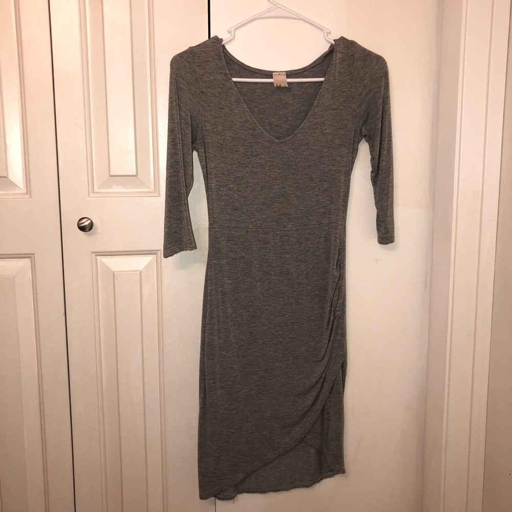 Dress - Picture 4 of 7