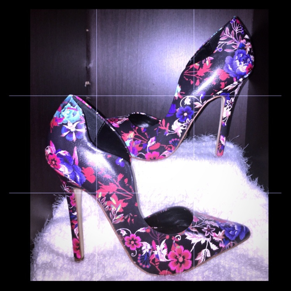 Bebe black floral heels
