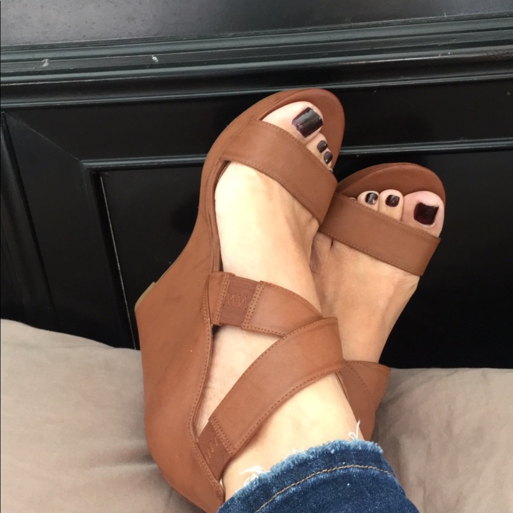 Jessica Simpson wedges