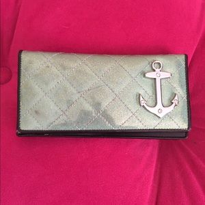 Lux De Ville mint green anchor wallet