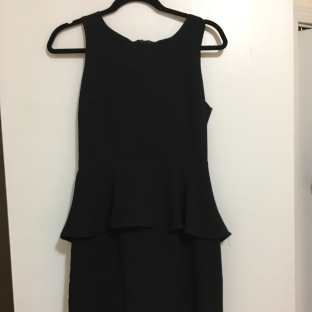 Banana republic LBD with ruffle detail