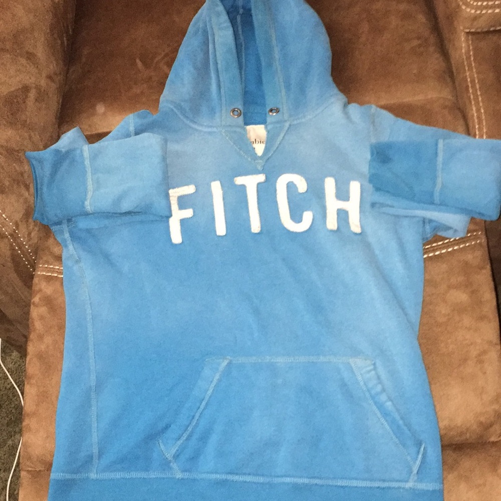 ABERCROMBIE and FITCH. BLUE and WHITE WASH