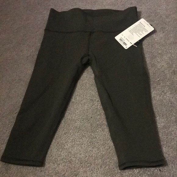 Dark Olive Lululemon Reveal Crop - Picture 2 of 4
