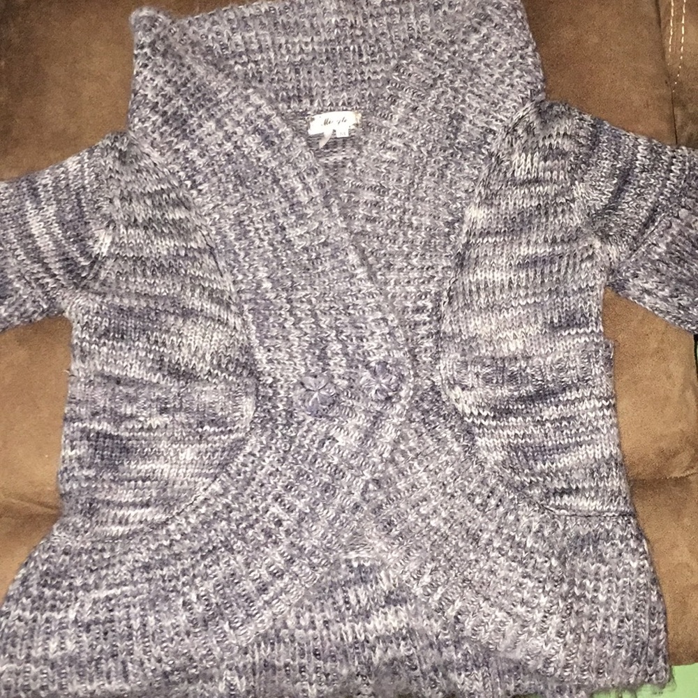 GORGEOUS🌸ELEGANT🌸 HEATHER GREY AND WHITE