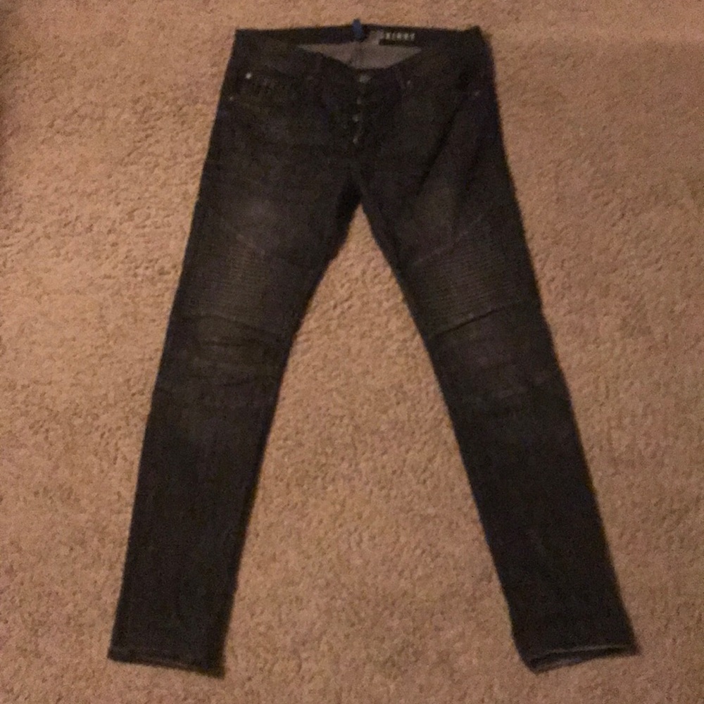 Black faded divided skinny jeans