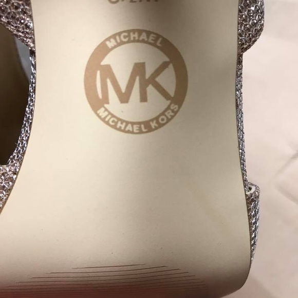 Michael kors heels - Picture 5 of 7