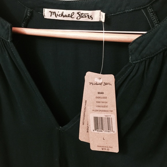 ✨Michael Stars ✨ Hi Low Crossback Top - Picture 3 of 4