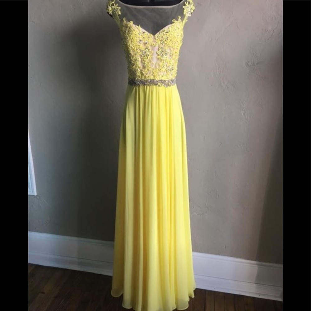 Long yellow dress