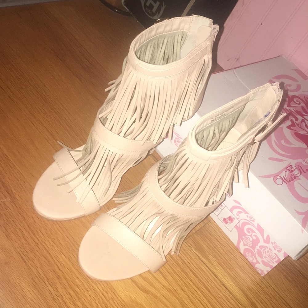 Heels - Picture 2 of 2