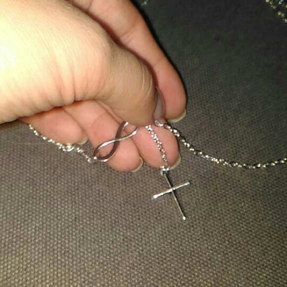 Fashion Jewelry Infinity Cross silver Necklaces - Picture 3 of 3
