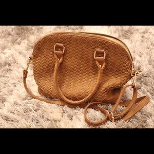 Leather weaved purse!!