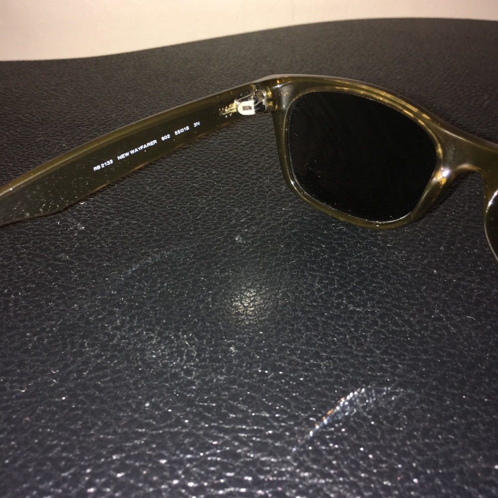 Ray Ban Wayfarer - Picture 2 of 3