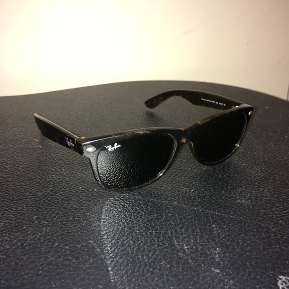 Ray Ban Wayfarer - Picture 3 of 3