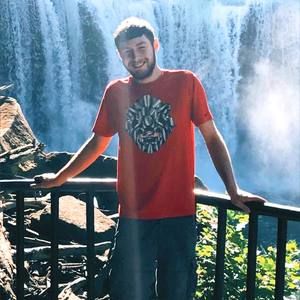 Meet your Posher, Thomas