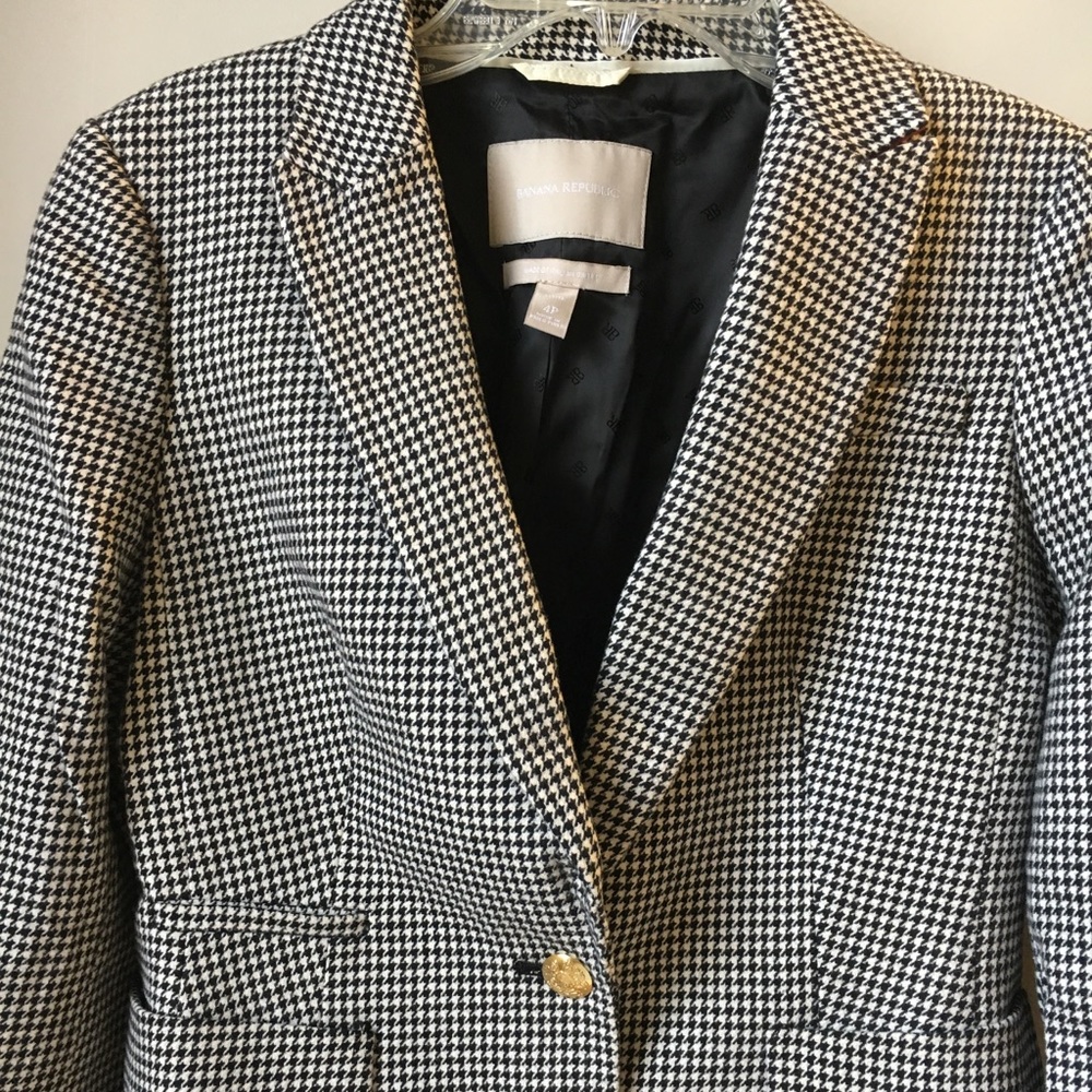 Banana Republic houndstooth blazer