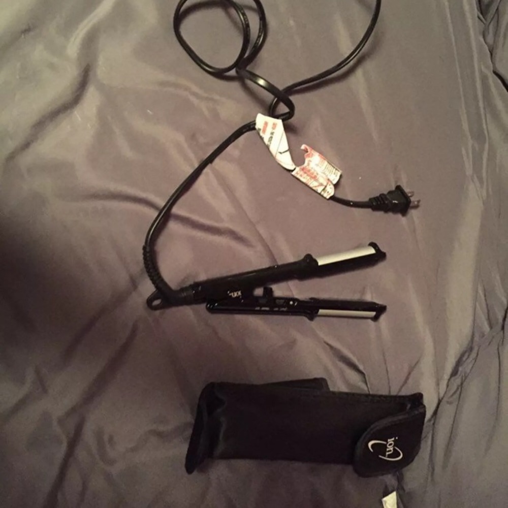 Straightener