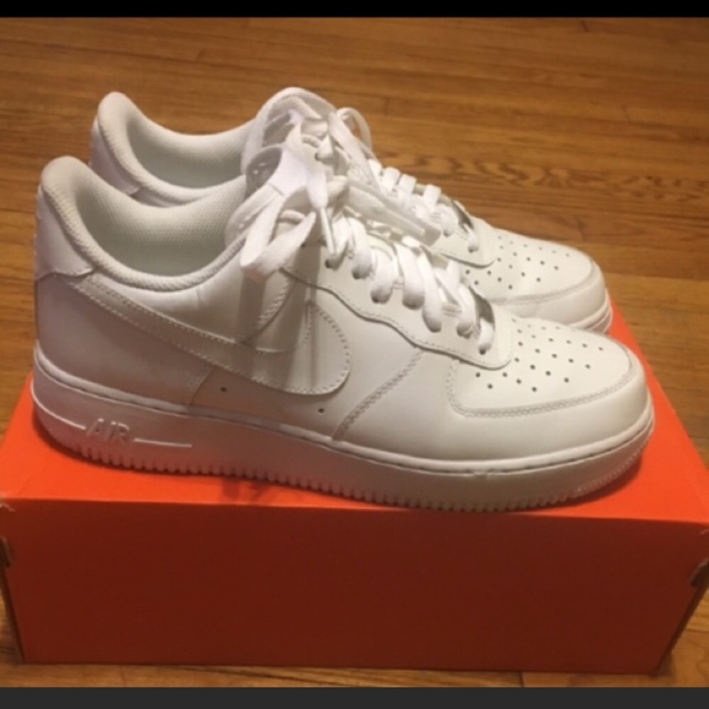 Men’s White Nike Air Force 1