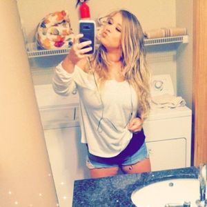 Meet your Posher, Samantha