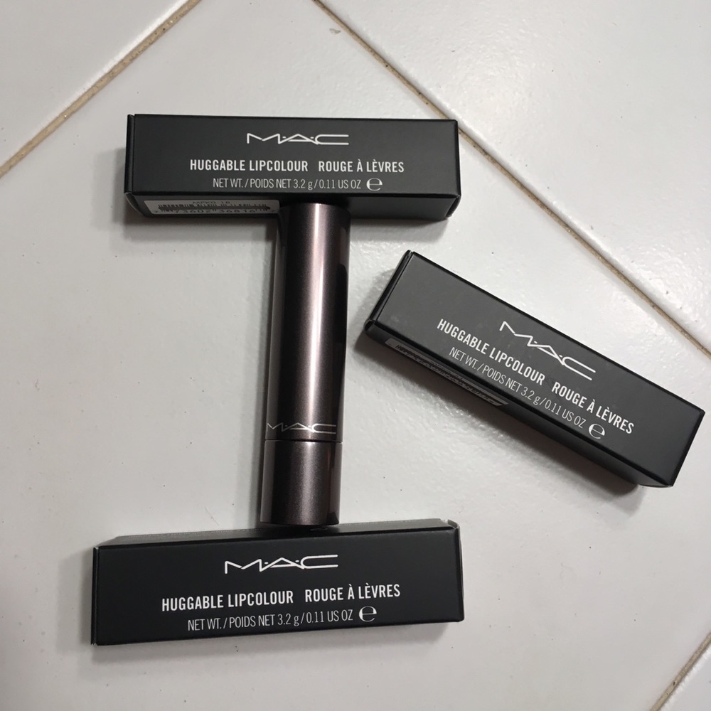 MAC Huggable Lip Color Lipstick - Picture 2 of 6