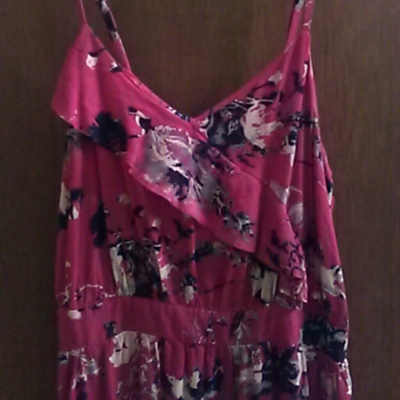 Last Chance Xhilaration Floral Dress - Picture 3 of 4