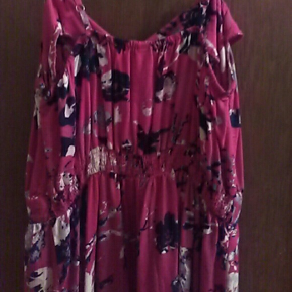 Last Chance Xhilaration Floral Dress - Picture 4 of 4