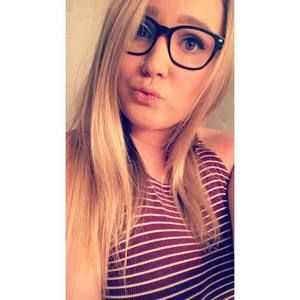 Meet your Posher, Kenzie