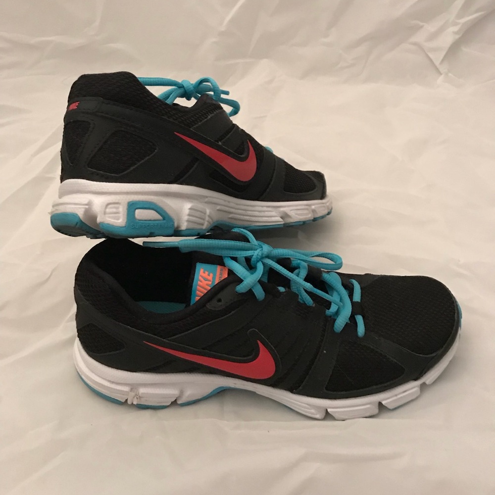 Nike shoes women