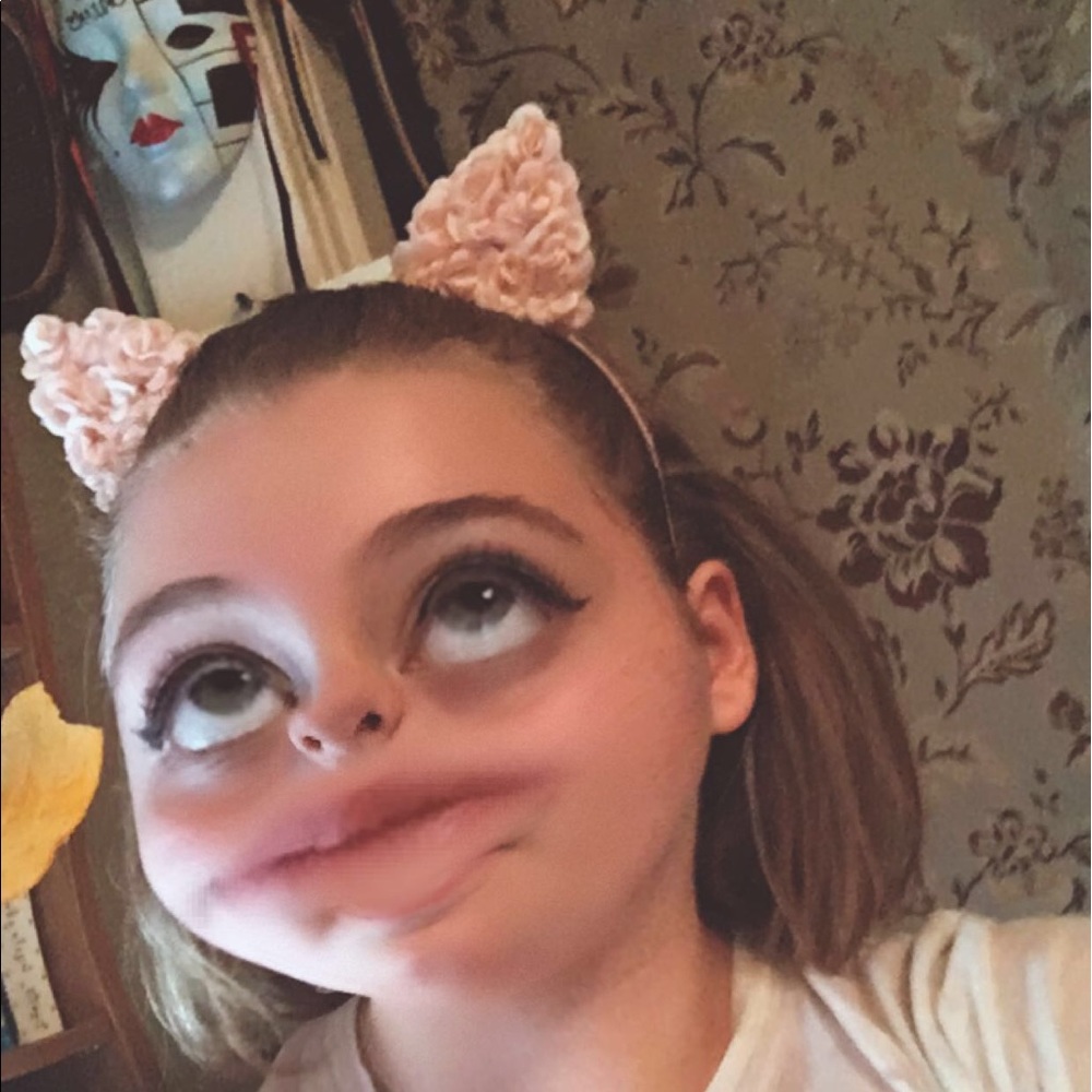 Meet your Posher, Josis