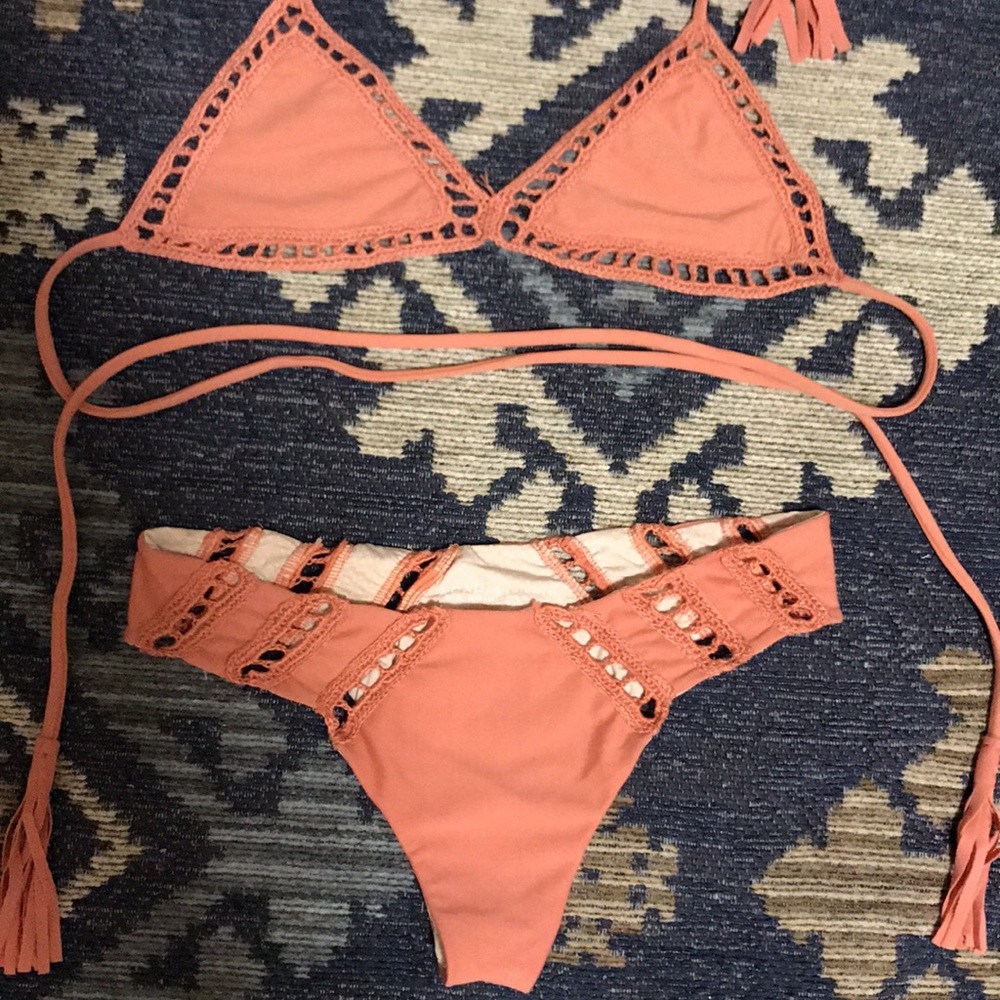 Acacia Andy Chuns set in Papaya