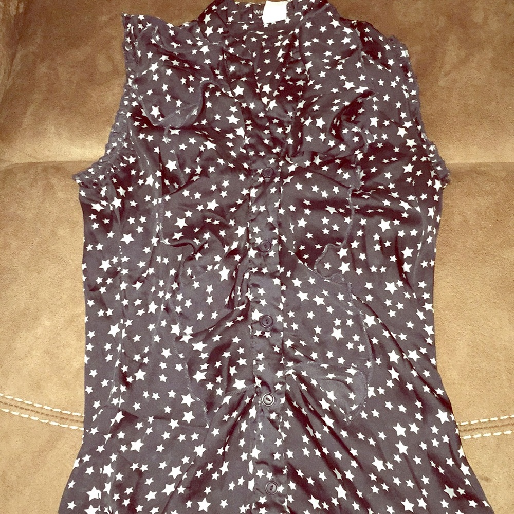 Gorgeous classy! Ruffle shirt!