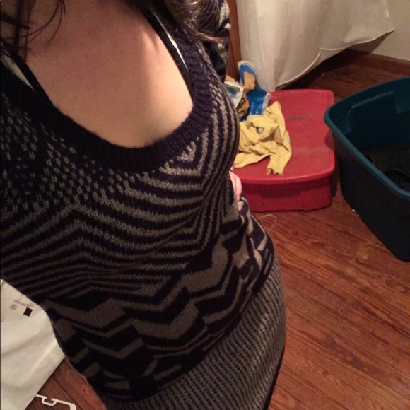 Romeo and Juliet sweater dress - Picture 7 of 8