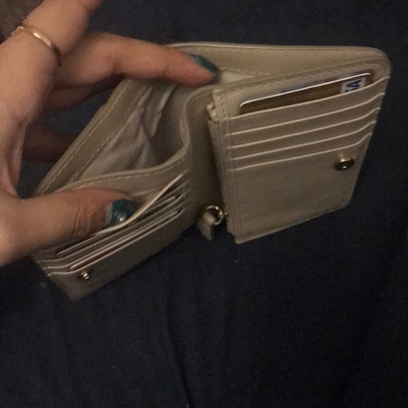 wallet - Picture 3 of 8